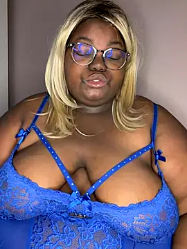 Snapshot of rosecoquine88 chatting on 10-24-25, 02:46 rosecoquine88 online show from 10-24-25, 02:46