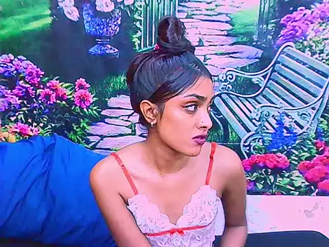 IndianPretty1 online show from 12-14-25, 07:58