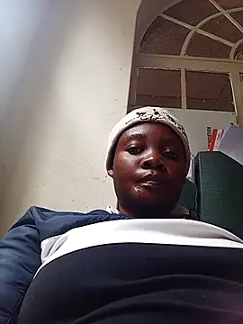 blackbeautyxx92 online show from 11-11-25, 10:04