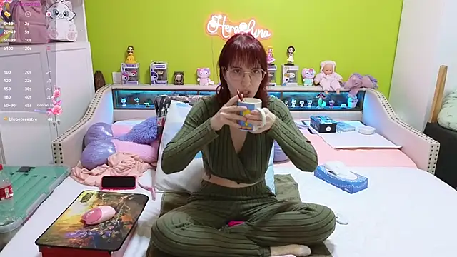  HeraLuna  online show from 02-23-26, 09:23