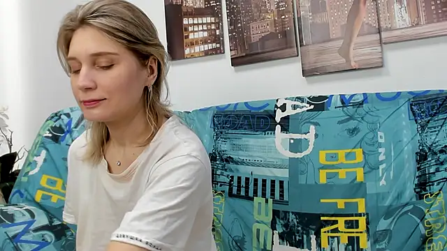 Tenderly Sophie online show from 03-01-26, 01:29