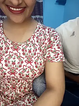 CoupleShow 432 online show from 12-17-25, 04:57