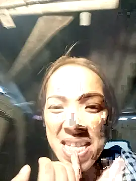 Karin-n online show from 10-23-25, 10:03