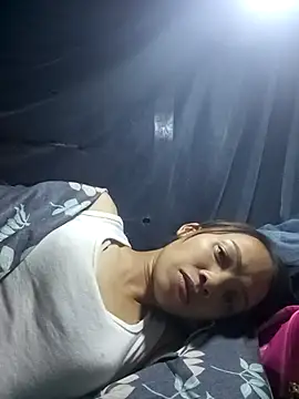 Karin-n online show from 10-29-25, 01:13