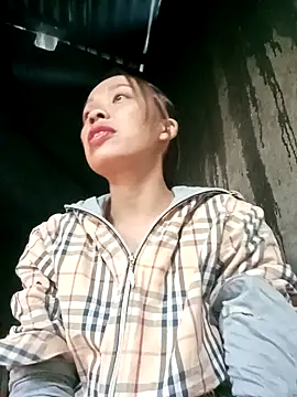 Karin-n online show from 11-04-25, 08:24