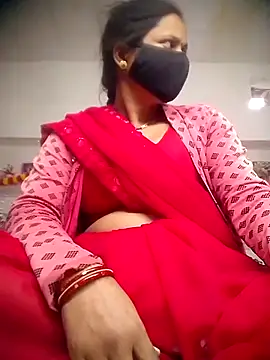 Snapshot of QRESABABY chatting on 10-28-25, 11:14 QRESABABY online show from 10-28-25, 11:14