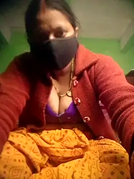 Snapshot of QRESABABY chatting on 11-08-25, 11:32 QRESABABY online show from 11-08-25, 11:32