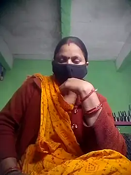 Snapshot of QRESABABY chatting on 11-12-25, 10:37 QRESABABY online show from 11-12-25, 10:37