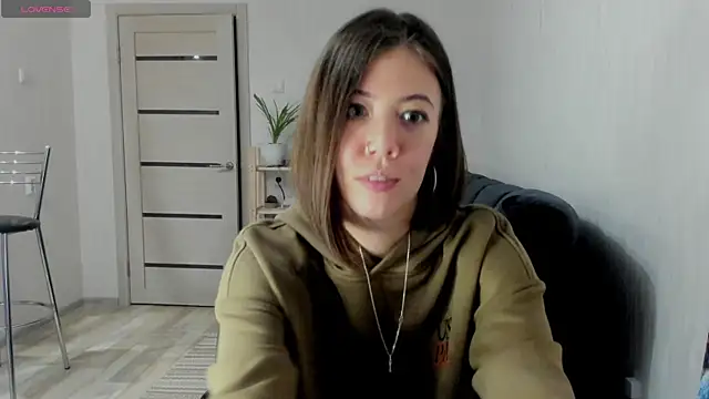 Snapshot of twinkle_rosie chatting on 10-24-25, 04:36 twinkle rosie online show from 10-24-25, 04:36