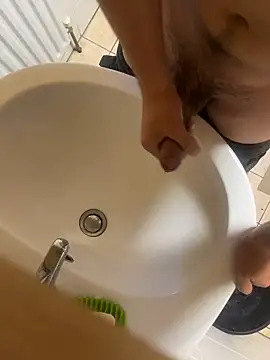 anonymous92live online show from 10-22-25, 09:09