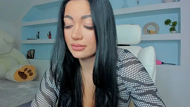 juliexxx online show from 11-17-25, 05:19