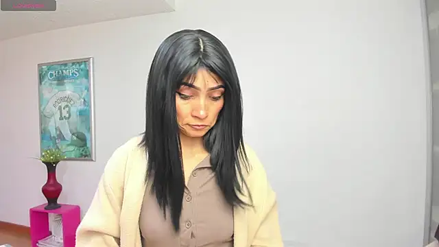 Snapshot of chloehanna chatting on 05-03-26, 01:06 chloehanna online show from 05-03-26, 01:06