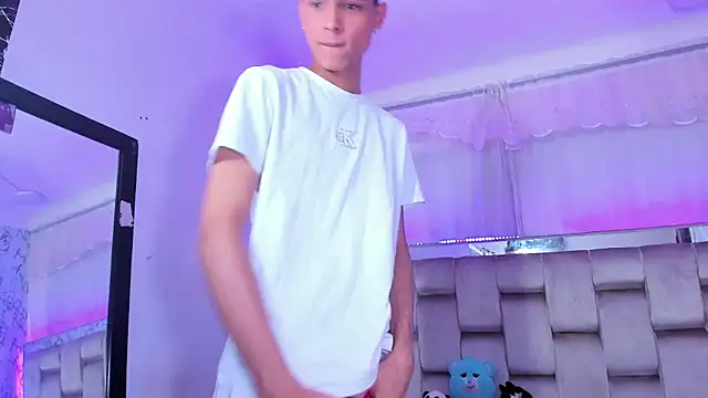 boyswantingplay online show from 11-25-25, 09:42