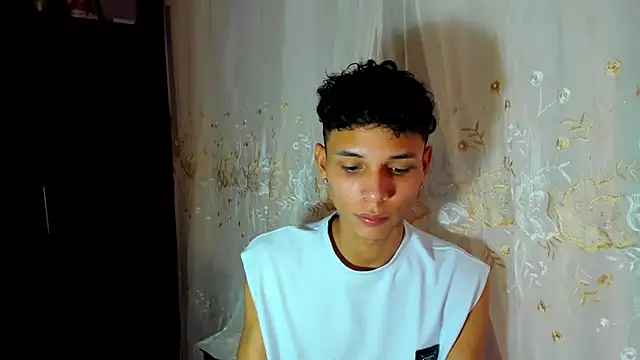 boyswantingplay online show from 01-08-26, 07:05