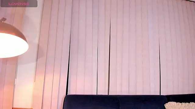 kendra crow online show from 11-13-25, 09:08