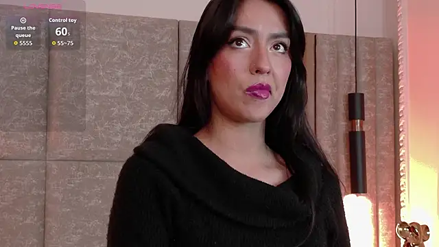 Snapshot of Penelope-Cross chatting on 11-28-25, 01:47 Penelope-Cross online show from 11-28-25, 01:47