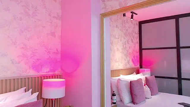 AdelineJhones online show from 01-18-26, 02:21