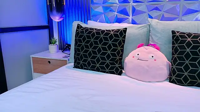 AdelineJhones online show from 04-10-26, 02:22