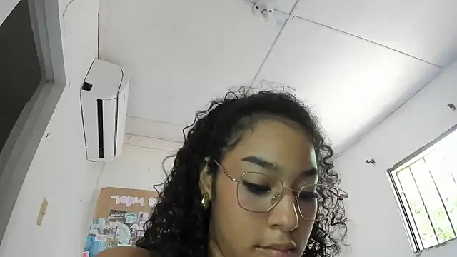 emily stars1 online show from 03-14-26, 06:13