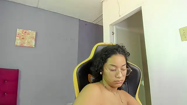 emily stars1 online show from 04-21-26, 03:17