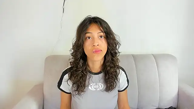 emily jonessxx online show from 01-11-26, 04:45