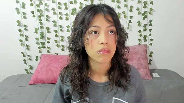 emily jonessxx online show from 01-17-26, 03:28