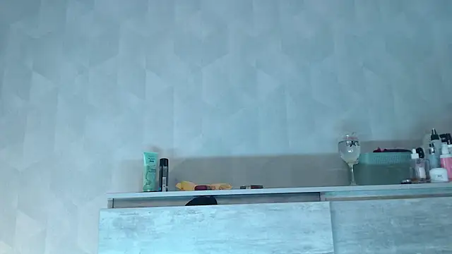 little paw  online show from 04-28-26, 04:17