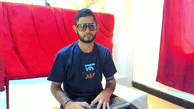 YEFERSON SCOTT online show from 11-12-25, 07:24