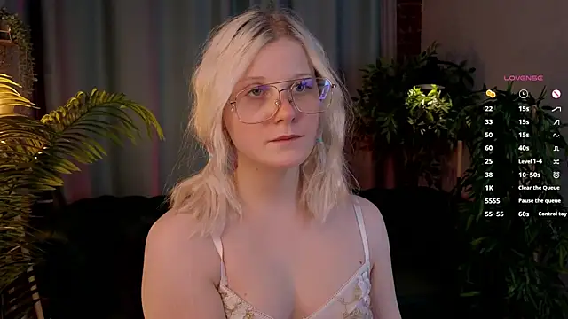 ShineJoan online show from 11-12-25, 09:25