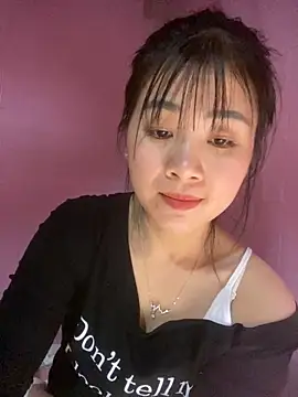 Snapshot of o-one-o chatting on 12-18-25, 03:51 o-one-o online show from 12-18-25, 03:51