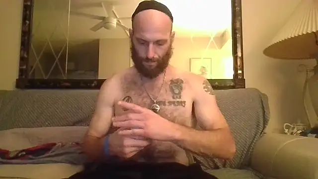 Snapshot of KosherCo313 chatting on 11-19-25, 02:33 KosherCo313 online show from 11-19-25, 02:33