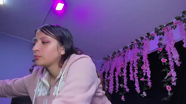 Gabyy Cooper  online show from 03-15-26, 02:50