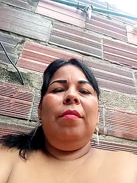 Snapshot of mother2-divorced chatting on 04-30-26, 01:28 mother2-divorced online show from 04-30-26, 01:28