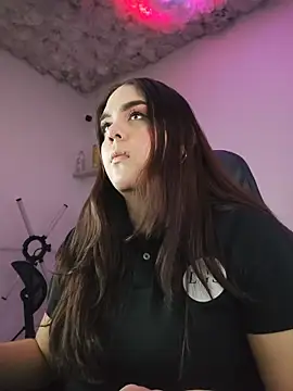 mirandahvelez online show from 11-14-25, 07:12