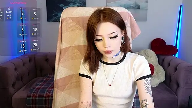 Emma Kirks online show from 02-28-26, 03:24