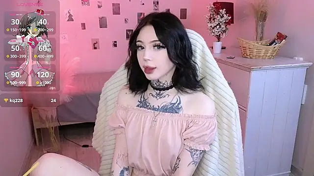 Emma Kirks online show from 06-09-26, 12:50
