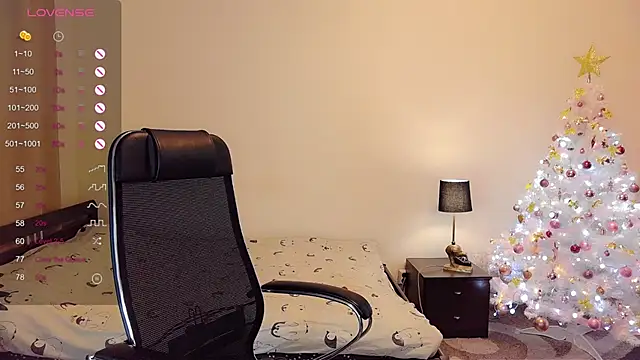 GwenSummers online show from 12-09-24, 01:55