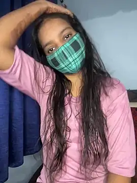 Snapshot of Cute_Marina chatting on 10-30-25, 05:53 Cute Marina online show from 10-30-25, 05:53