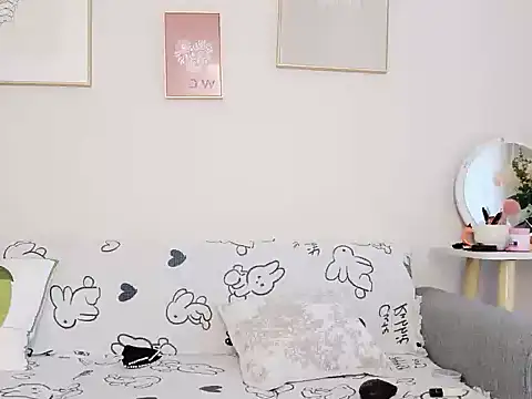 Snapshot of yuyan3929 chatting on 10-28-25, 12:58 yuyan3929 online show from 10-28-25, 12:58