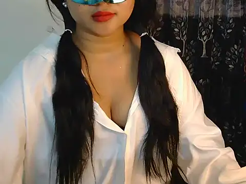 crazy witch online show from 10-31-25, 05:47