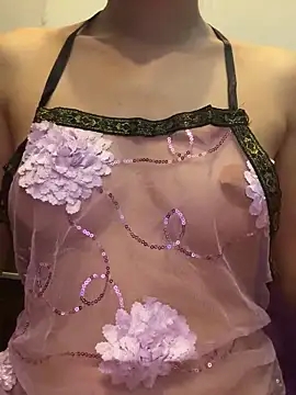 Snapshot of Emily-y chatting on 11-03-25, 01:34 Emily-y online show from 11-03-25, 01:34