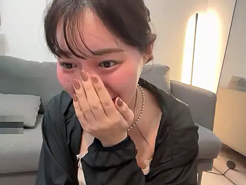 Snapshot of karenchaaan chatting on 11-06-25, 12:06 karenchaaan online show from 11-06-25, 12:06