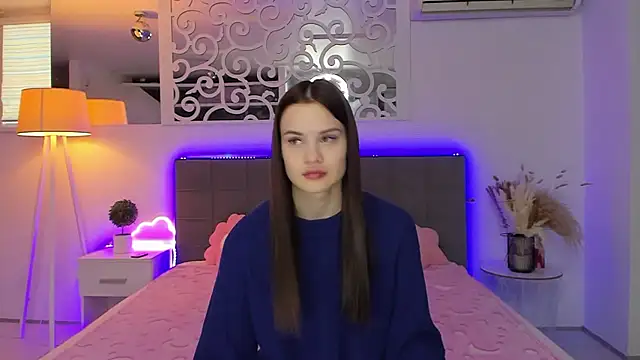 LuisaClover online show from 01-13-26, 01:16