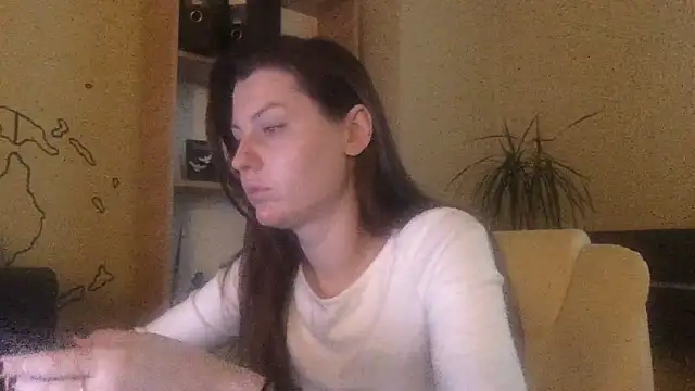 DollyRoma online show from 12-17-25, 01:28