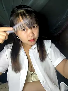 Snapshot of love_pusy09 chatting on 11-08-25, 01:17 love pusy09 online show from 11-08-25, 01:17