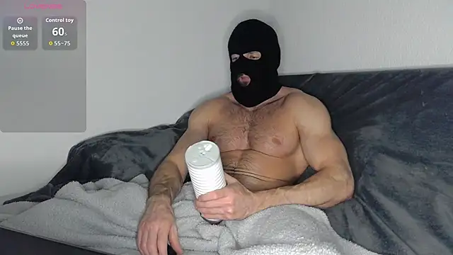 Masked Bull38 Uk online show from 12-16-25, 09:42