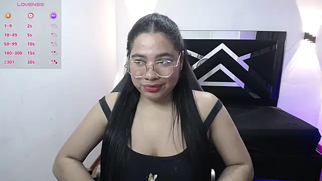 Snapshot of MelissaHex chatting on 10-23-25, 01:10 MelissaHex online show from 10-23-25, 01:10