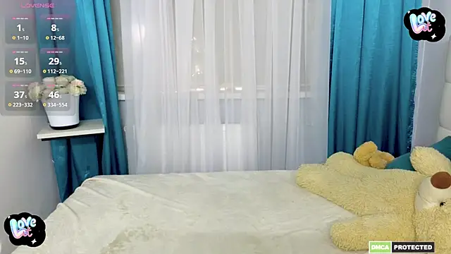 Cristian  Dior online show from 04-21-26, 08:42