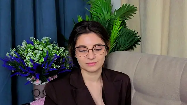 CasandraMickell online show from 11-07-25, 08:31