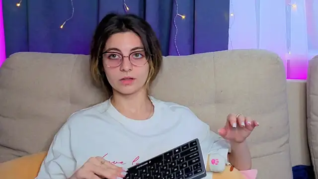 CasandraMickell online show from 11-12-25, 07:31